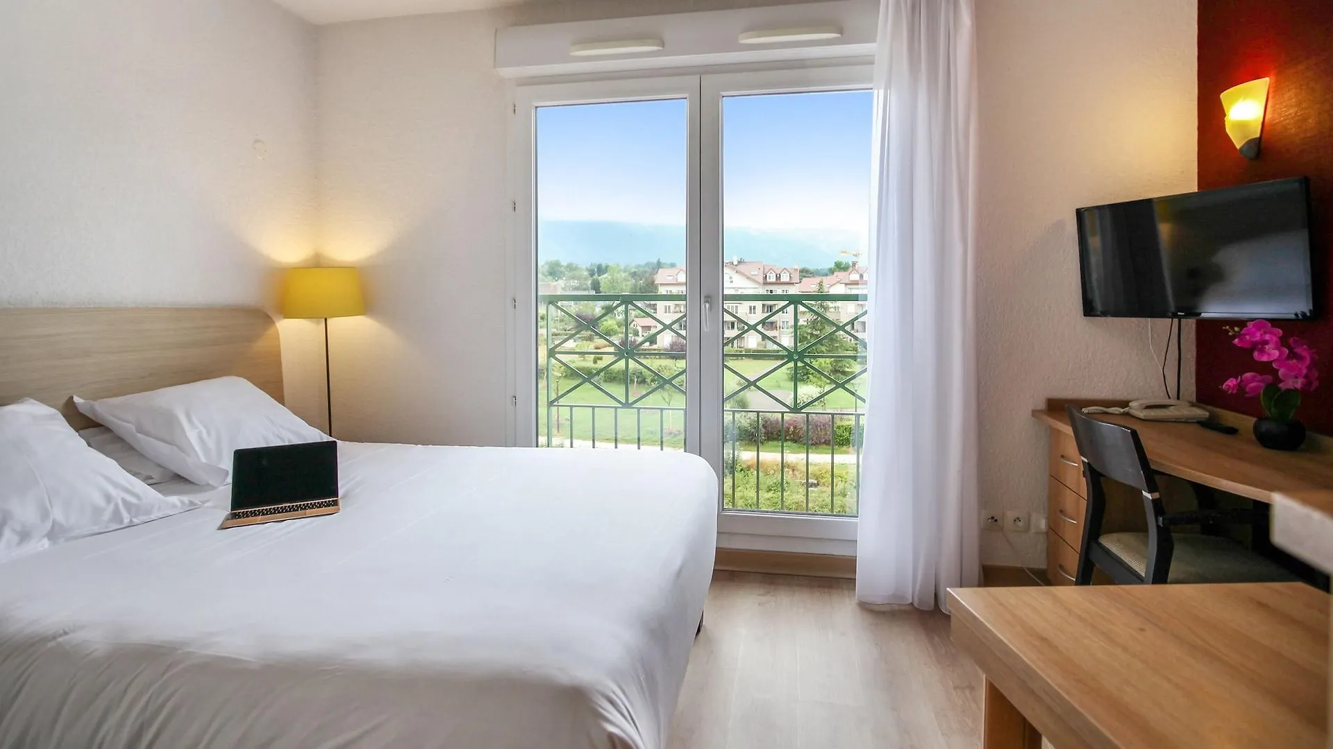 Quality Aparthotel Divonne - Portes De Geneve Отель