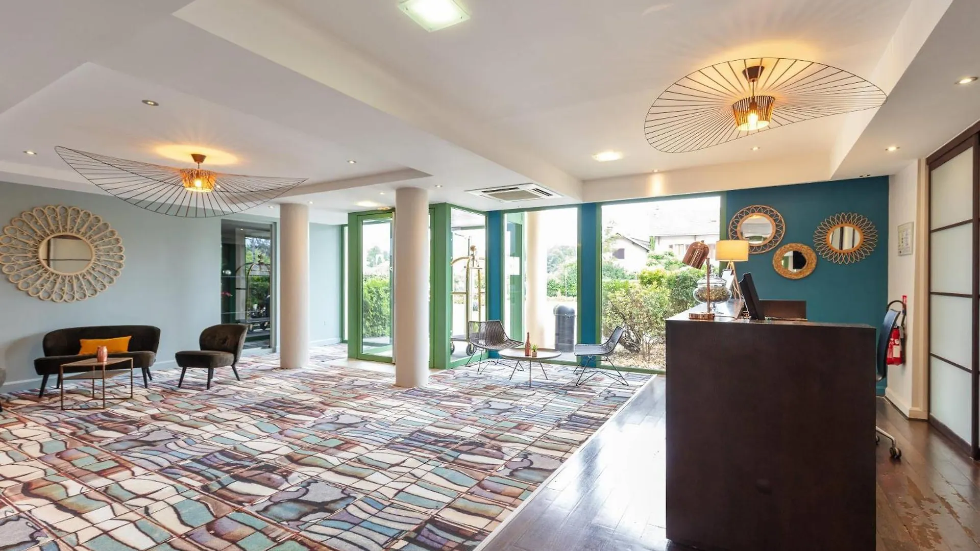 Отель Quality Aparthotel Divonne - Portes De Geneve
