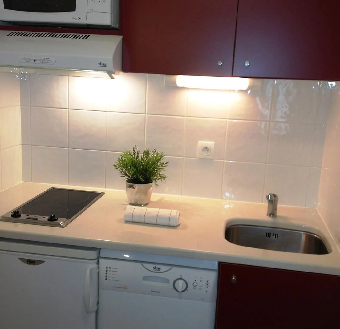 Quality Aparthotel Divonne - Portes De Geneve 4*, Дивон-Ле-Бэн