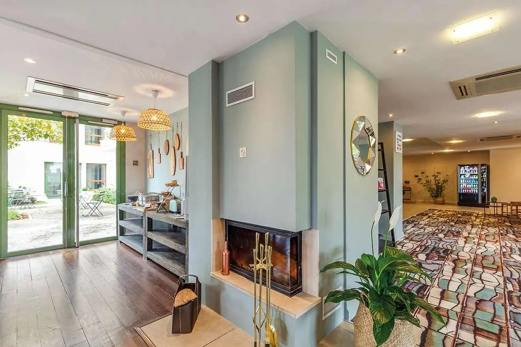 Quality Aparthotel Divonne - Portes De Geneve 4*, Дивон-Ле-Бэн