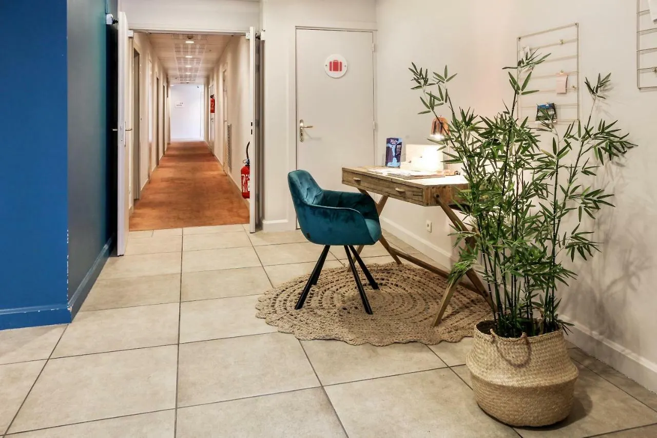 Отель Quality Aparthotel Divonne - Portes De Geneve